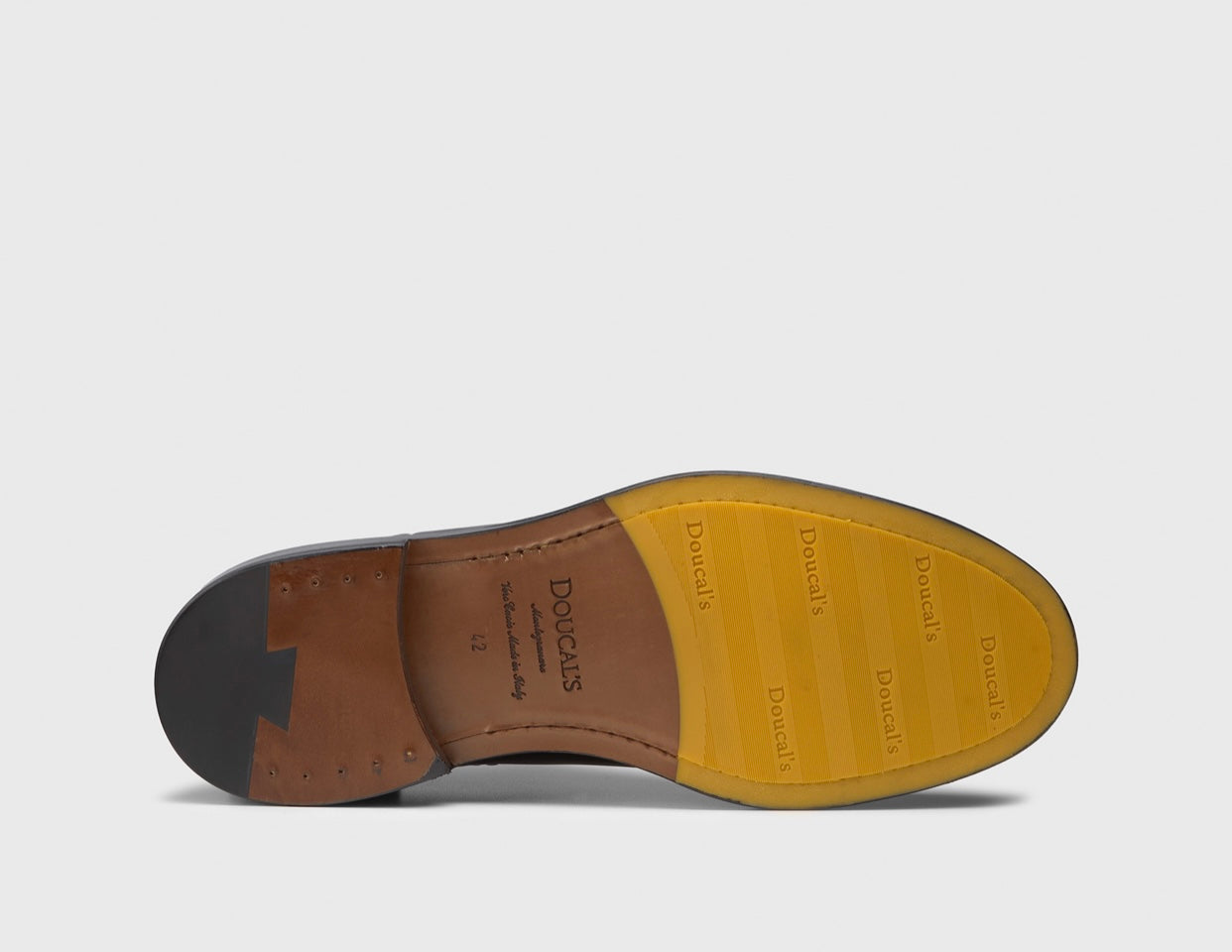 530.00 Chelsea Boot Black DOUCAL'S Salvatore Schito