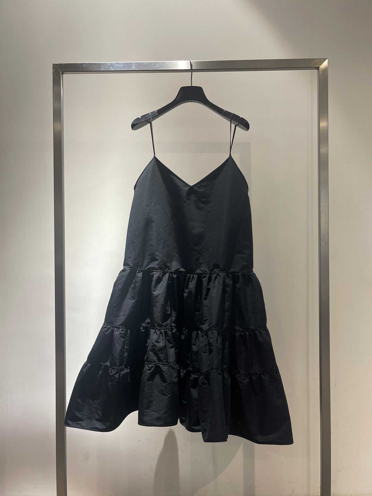 DRESS BLACK