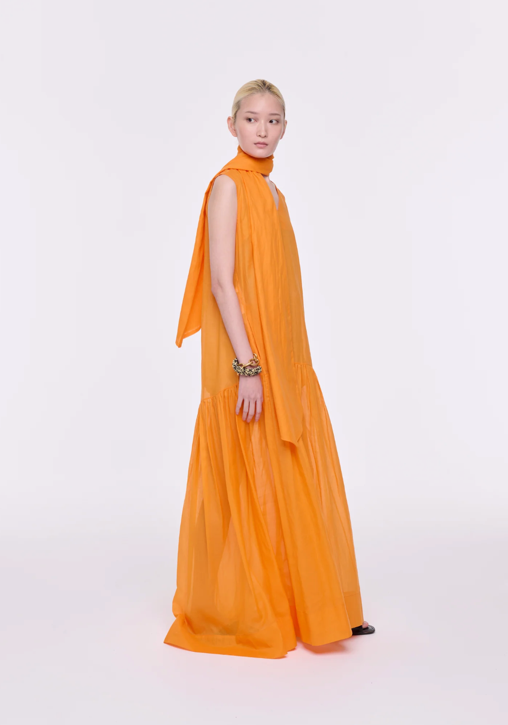 Dress Apricot