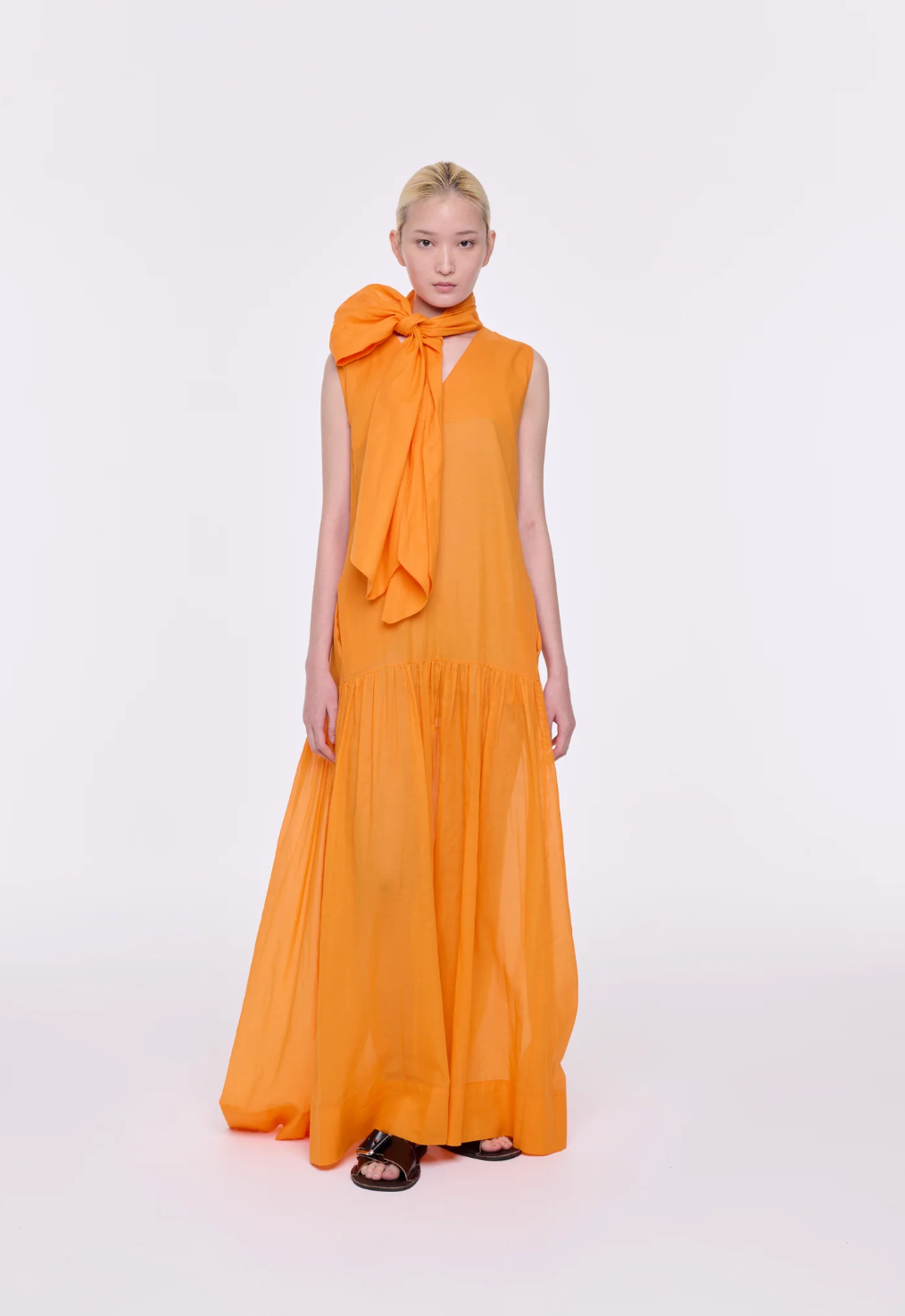 Dress Apricot